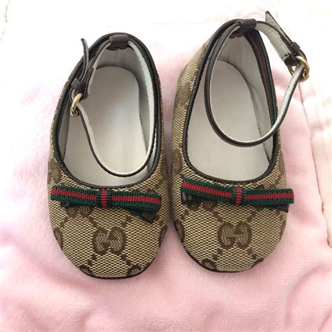 gucci baby shoes